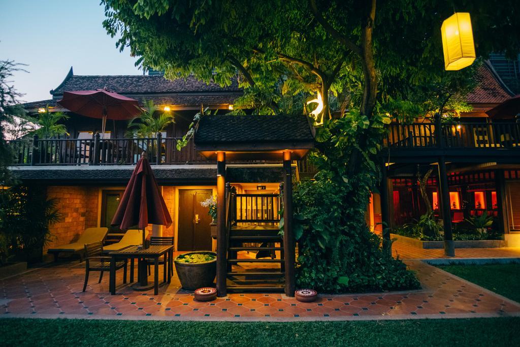 Chakrabongse Villas Бангкок Екстер'єр фото